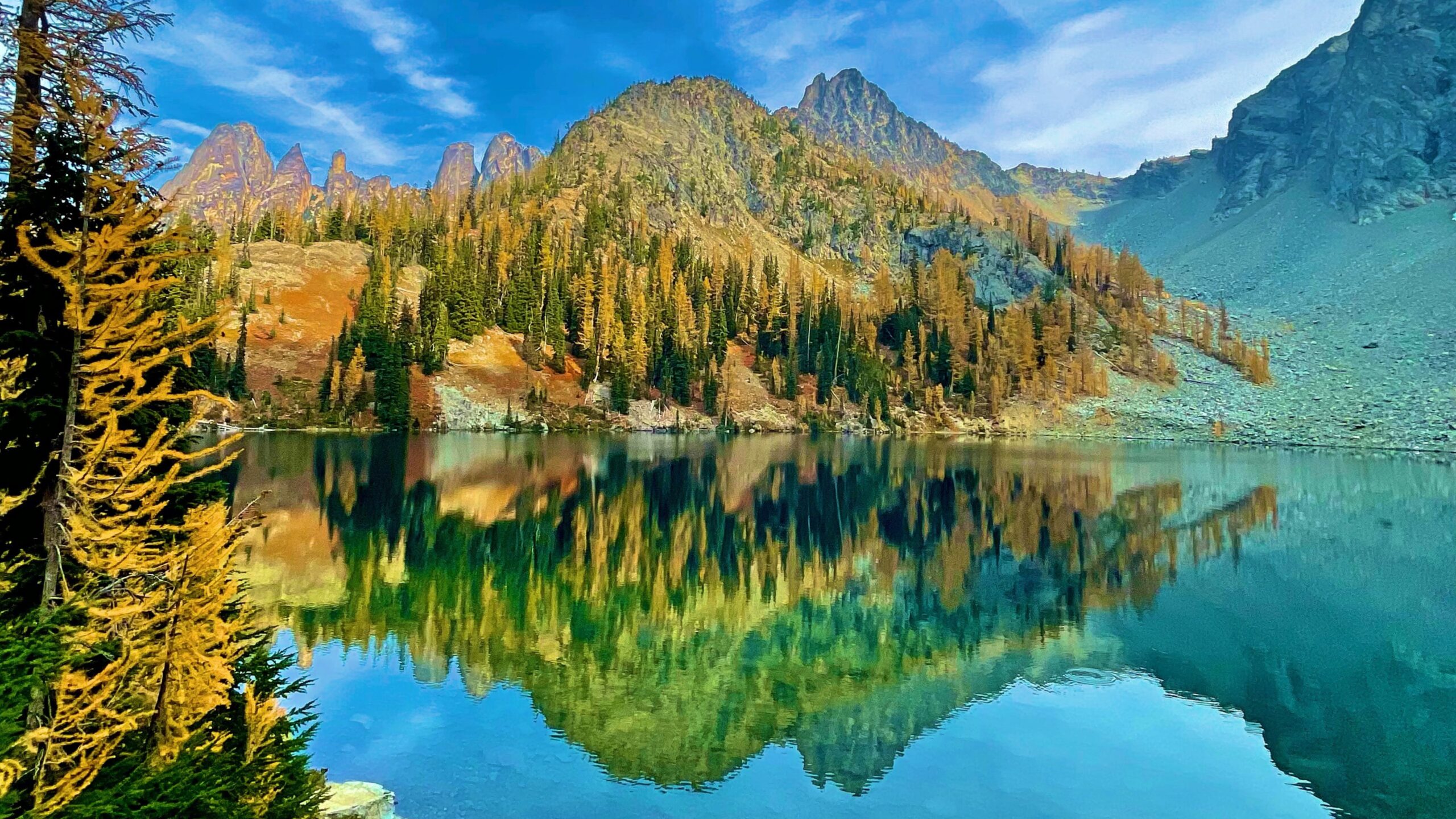 The 6 Most Spectacular Autumn Hikes in Washington State - TheJJAdventures
